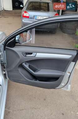 Седан Audi A4 2012 в 