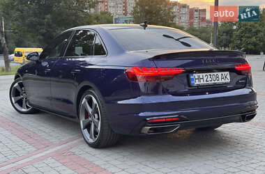 Седан Audi A4 2023 в 