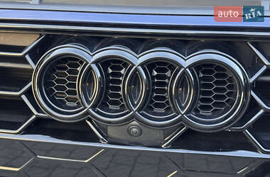 Седан Audi A4 2023 в 