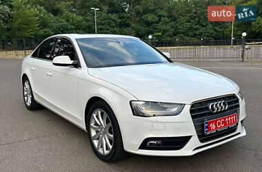 Седан Audi A4 2015 в 