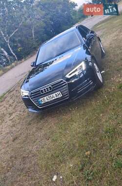 Седан Audi A4 2017 в 