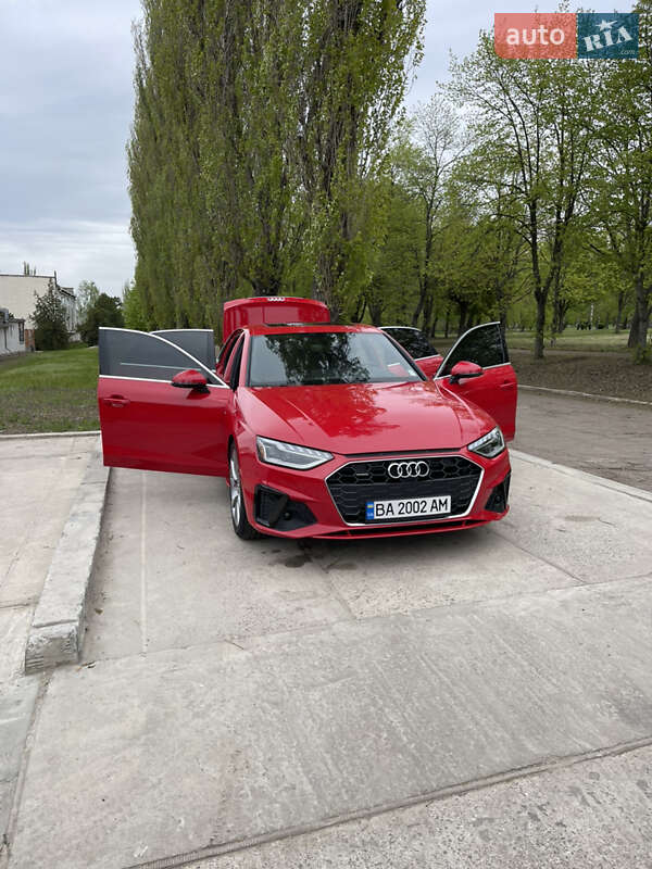 Седан Audi A4 2020 в Побужському