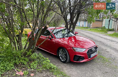 Седан Audi A4 2020 в Побужском