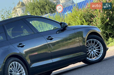 Универсал Audi A4 2016 в 