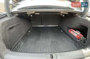 Седан Audi A4 2012 в 