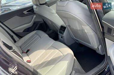 Седан Audi A4 2017 в 