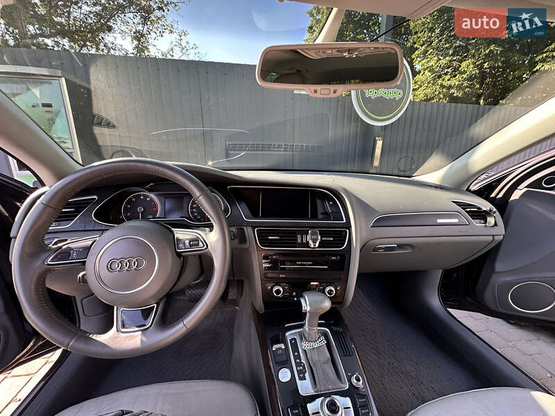 Седан Audi A4 2014 в Харькове