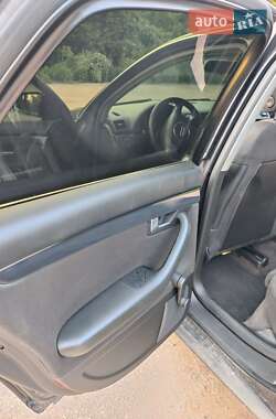Седан Audi A4 2003 в 