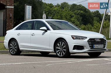 Седан Audi A4 2021 в 