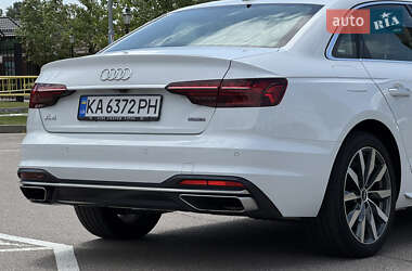 Седан Audi A4 2021 в 