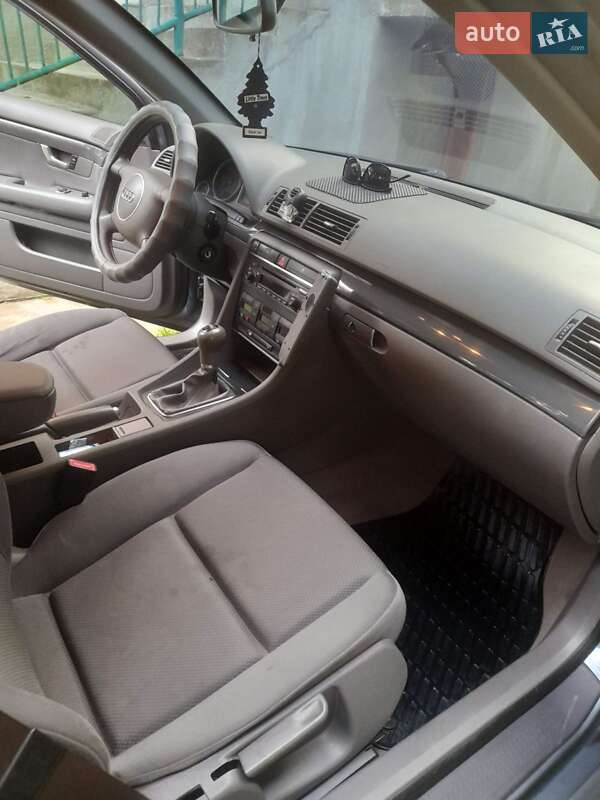 Универсал Audi A4 2003 в Стрые