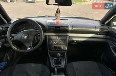 Седан Audi A4 1996 в 