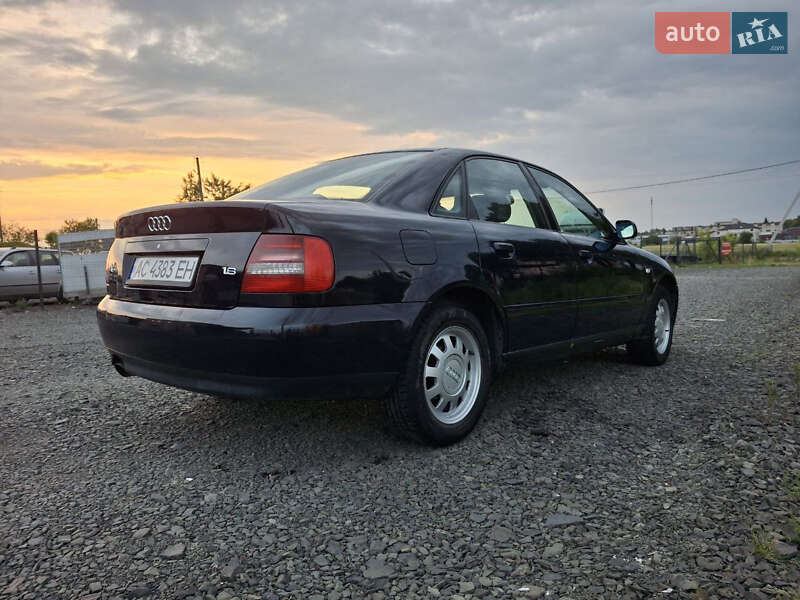 Седан Audi A4 1999 в Ковеле
