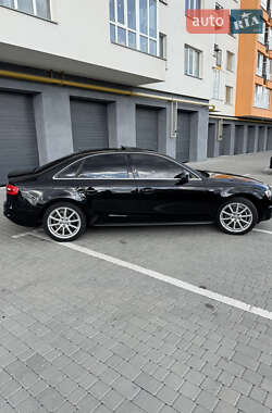 Седан Audi A4 2015 в 