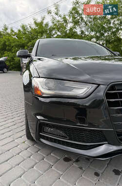 Седан Audi A4 2014 в 