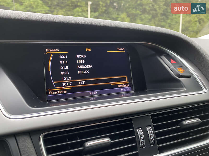 Седан Audi A4 2014 в Львове