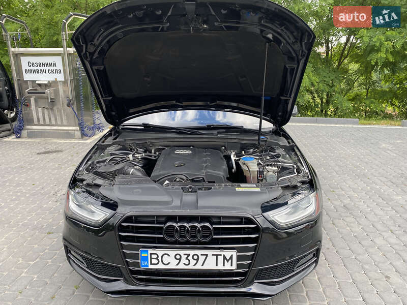 Седан Audi A4 2014 в Львове