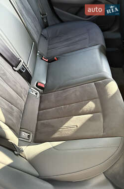 Седан Audi A4 2022 в 