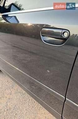 Седан Audi A4 2003 в 