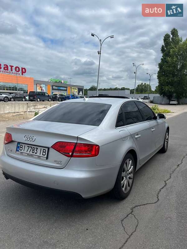 Седан Audi A4 2012 в Полтаве