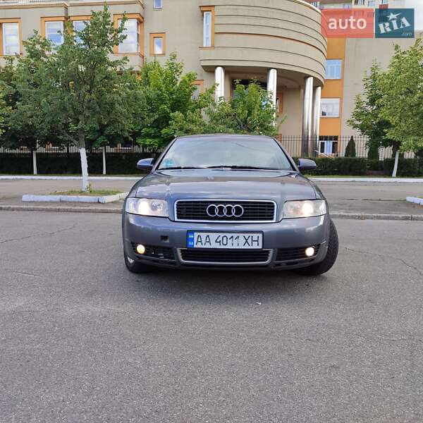 Седан Audi A4 2001 в Киеве