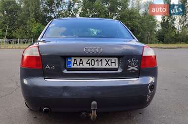 Седан Audi A4 2001 в 