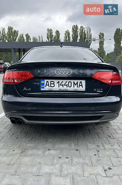 Седан Audi A4 2011 в 