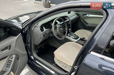 Седан Audi A4 2011 в 