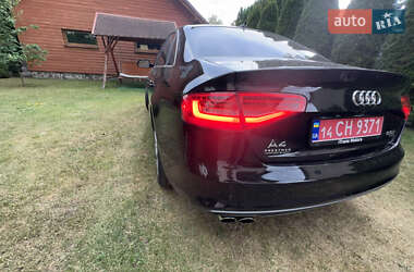 Седан Audi A4 2015 в 
