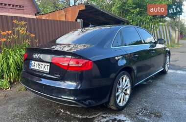 Седан Audi A4 2013 в 