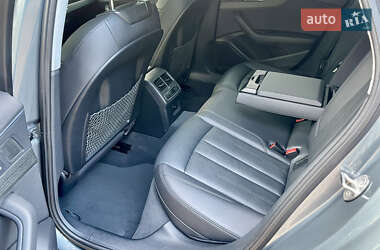 Седан Audi A4 2016 в 
