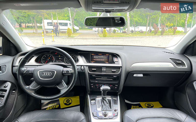 Седан Audi A4 2013 в Львове