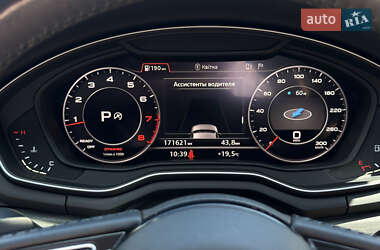 Седан Audi A4 2016 в 