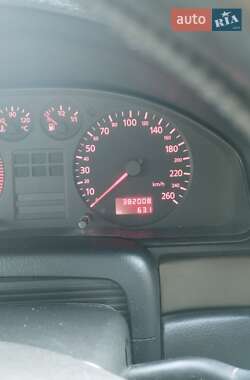 Универсал Audi A4 1998 в 