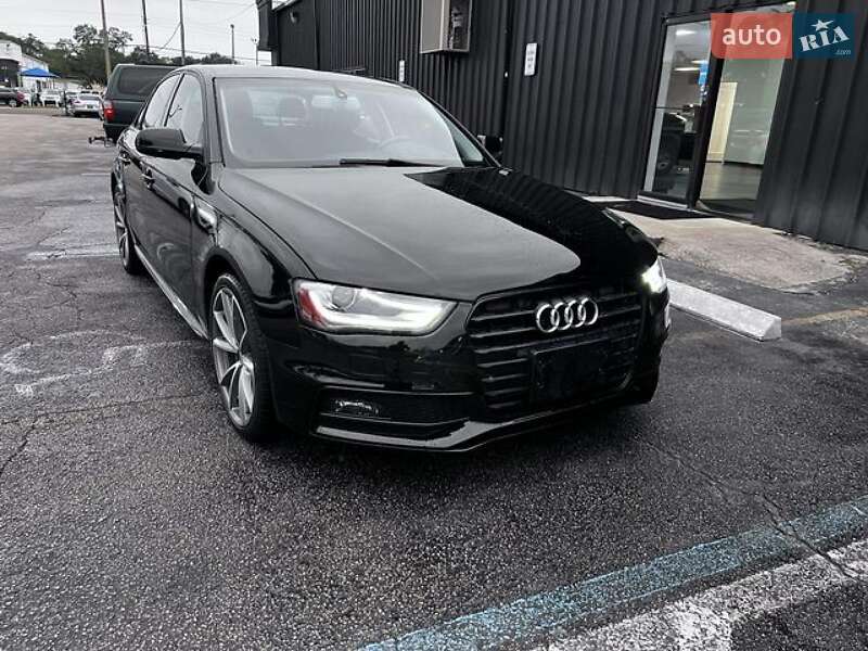 Седан Audi A4 2015 в Львове