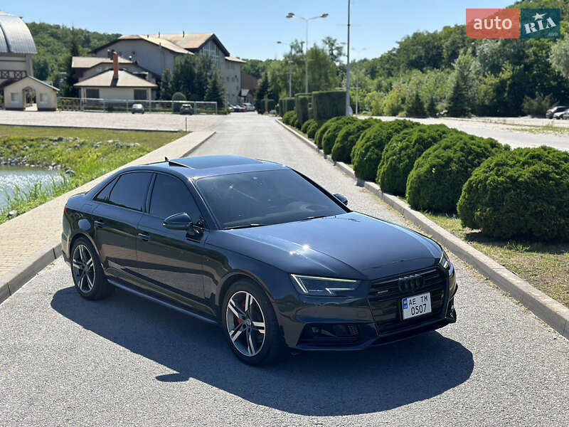 Седан Audi A4 2016 в Днепре
