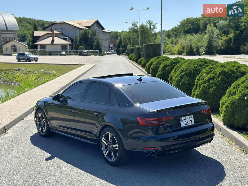 Седан Audi A4 2016 в Днепре