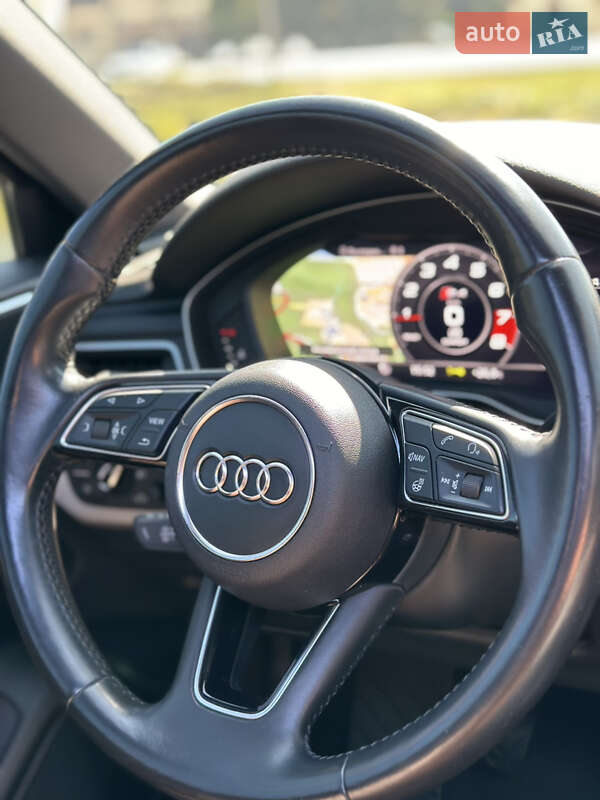 Седан Audi A4 2016 в Днепре