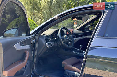 Седан Audi A4 2016 в 