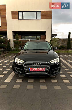 Седан Audi A4 2017 в 