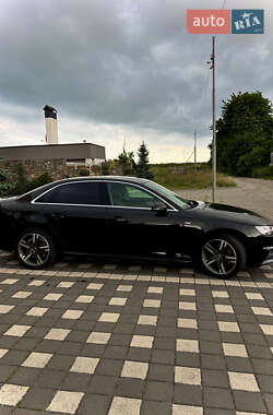Седан Audi A4 2017 в 