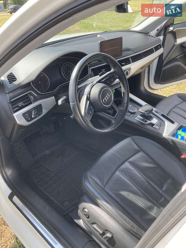Седан Audi A4 2017 в Харькове