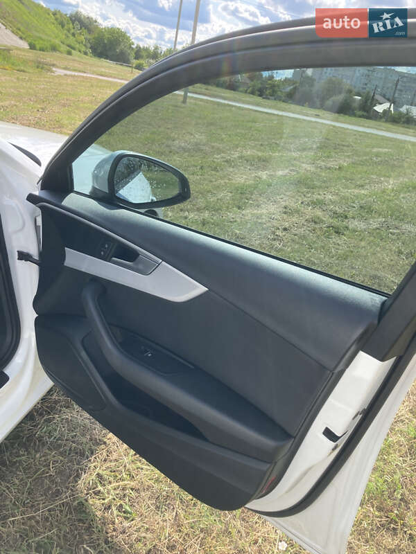 Седан Audi A4 2017 в Харькове