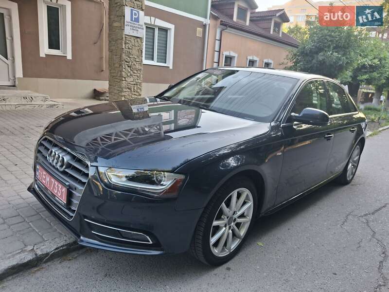Седан Audi A4 2015 в Каменец-Подольском