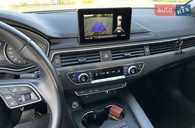 Седан Audi A4 2019 в 