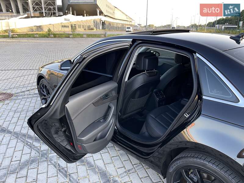 Седан Audi A4 2019 в Львове