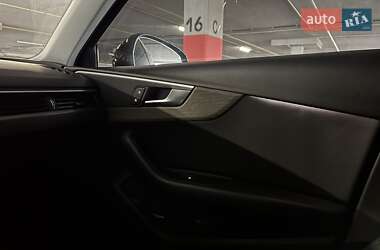 Седан Audi A4 2019 в 