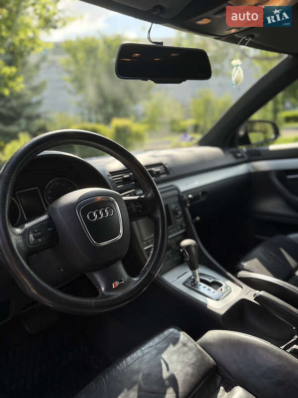 Универсал Audi A4 2005 в Обухове