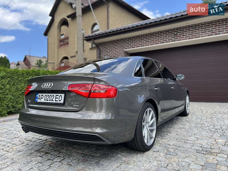 Седан Audi A4 2014 в Днепре