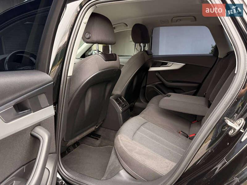 Универсал Audi A4 2017 в Киеве